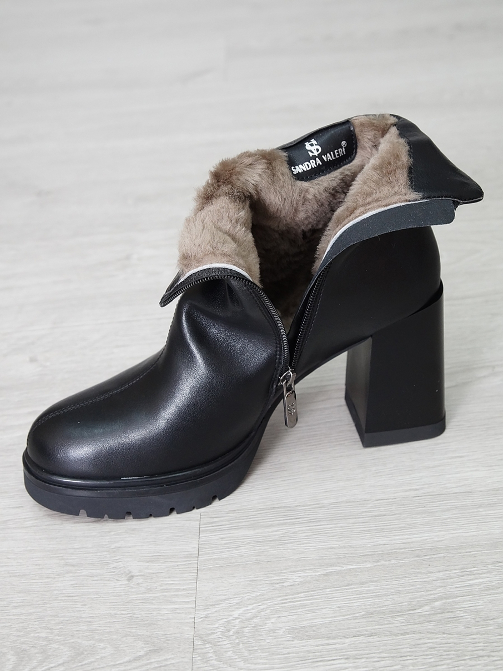 Полусапожки женские зимние