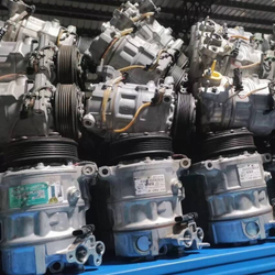 Компрессор кондиционера Mercedes-Benz W210/W211/W221