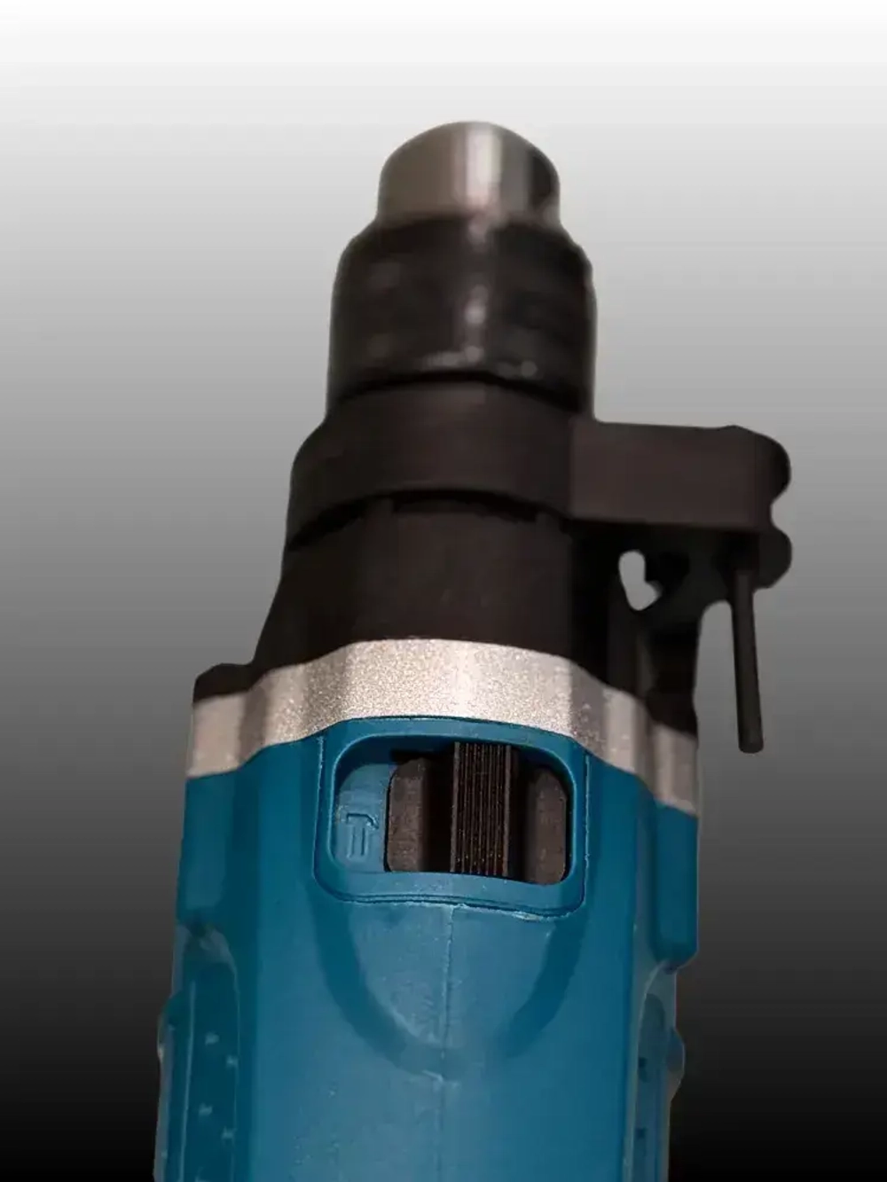 Ударная дрель Maкита HP 1630 13MM 800W