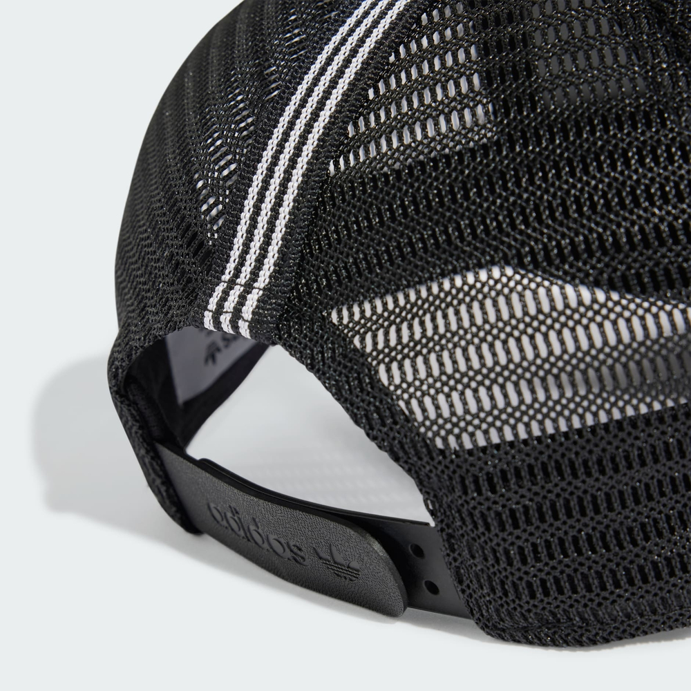 Кепка adidas Originals CURVED TRUCKER