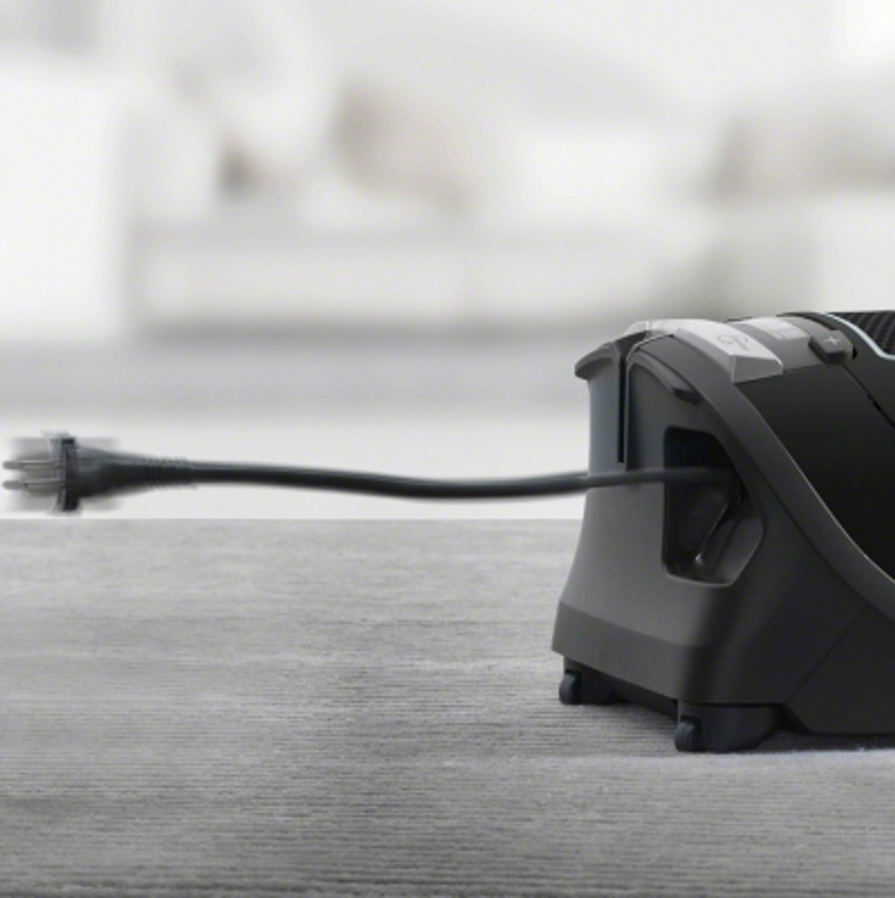 Пылесос Miele Complete C3 PowerLine SGSA3
