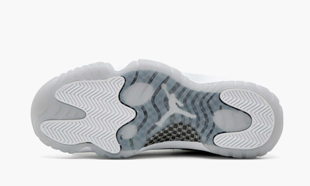 Air Jordan 11 Retro WMNS "Metallic Silver"