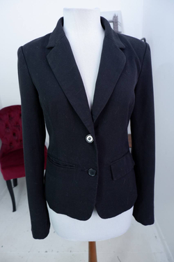 Жакет Gestuz лаконичный, маркировка 40, визуально на 46 размер