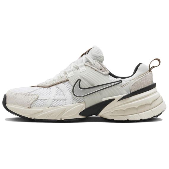 NIKE V2K Run Беговые кроссовки Низкие Топ Бежево-белый Черный Унисекс