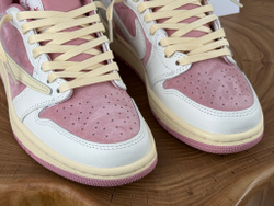 Nike Air Jordan 1 Low Travis Scott Shy Pink