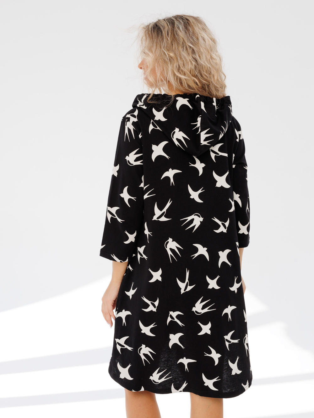 Туника коричневая с капюшоном и принтом женская с длинным рукавом большие размеры для пляжа хлопковая спортивная удлиненная нарядная летняя домашняя