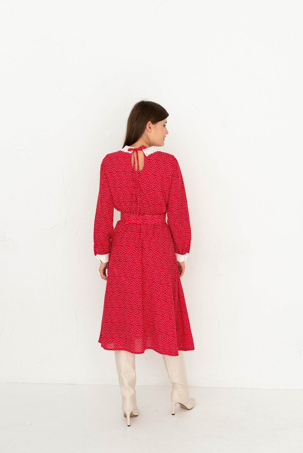 Платье красное шифоновое в горошек