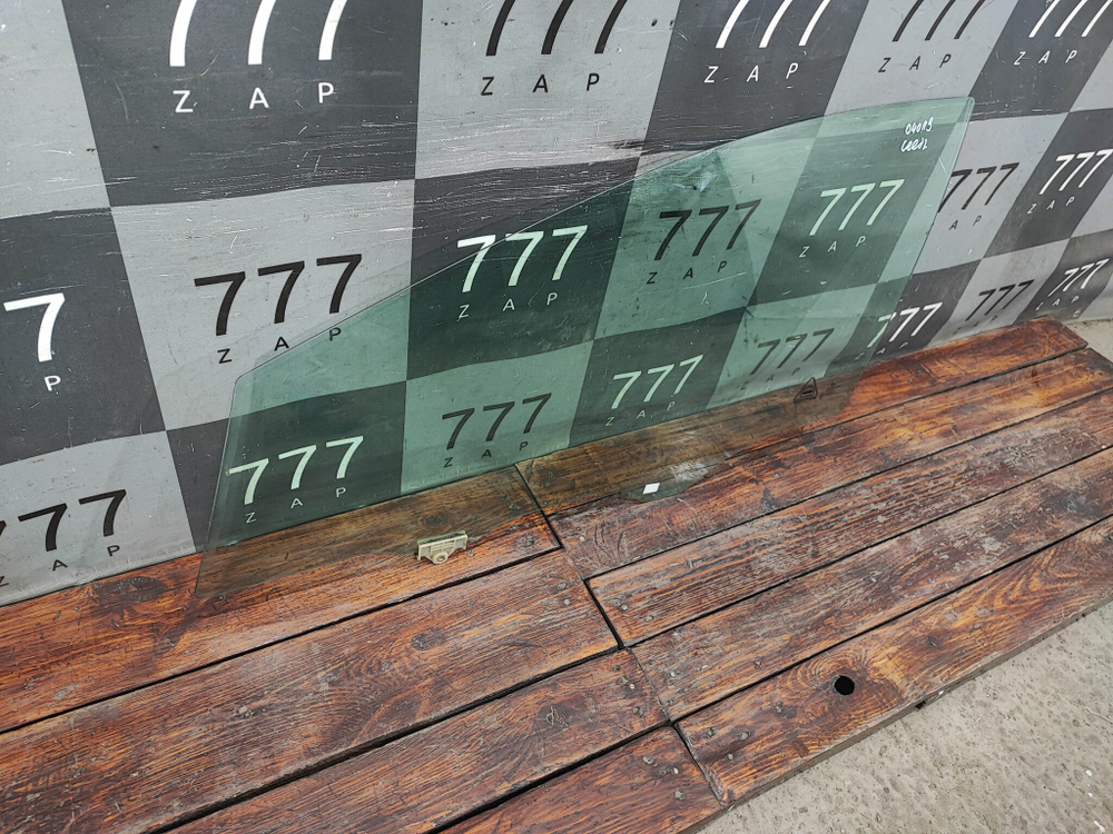 Стекло двери передней левой Kia Ceed 2 (JD) 12-18 Б/У Оригинал 82410A2010