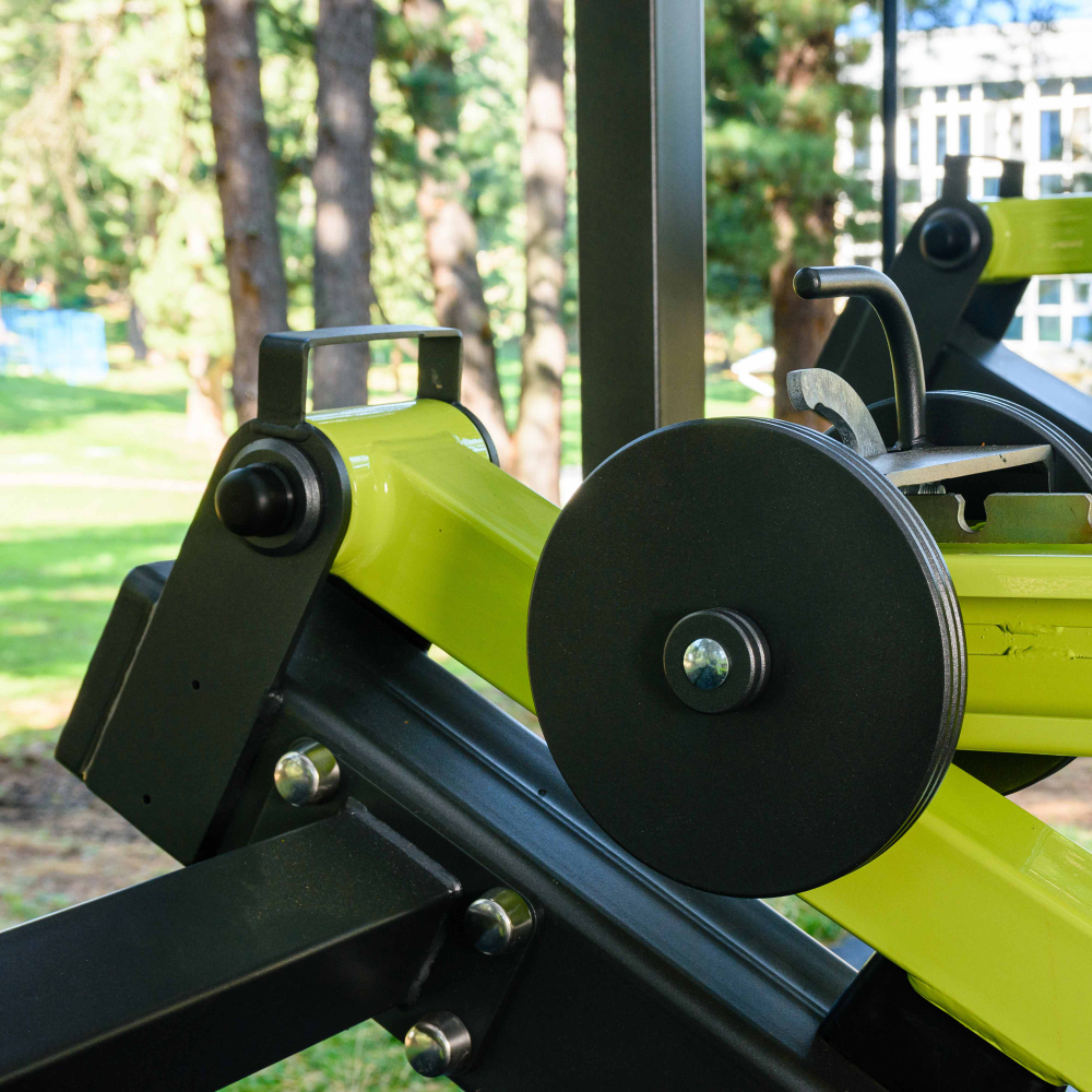 P-1804 Уличный тренажер Приседание с переменной нагрузкой ZAVODSPORTA