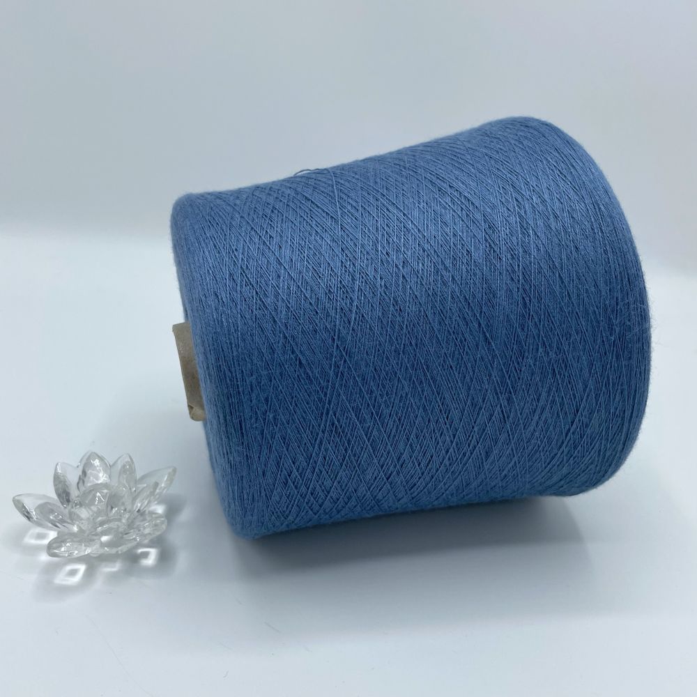 Бобинная пряжа для вязания (100 гр.) COFIL 43% вискоза 29% полиэстер 28% эластан