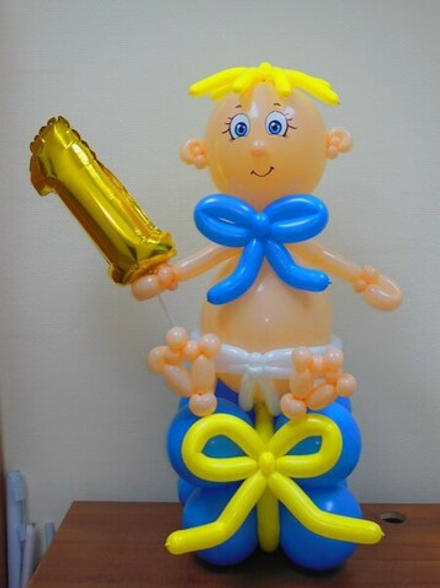 Малыш мальчик, фигура из шаров