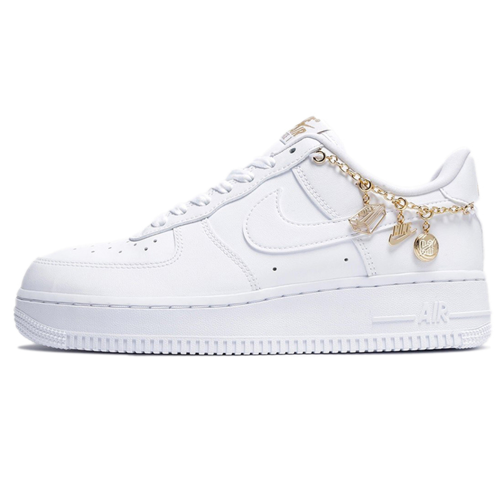 Кроссовки Nike Air Force 1 Low 07 LX Lucky Charms