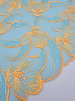 Вышивка на сетке среднеэластичная Мятно-бирюзовый/оранжевый К724 правая