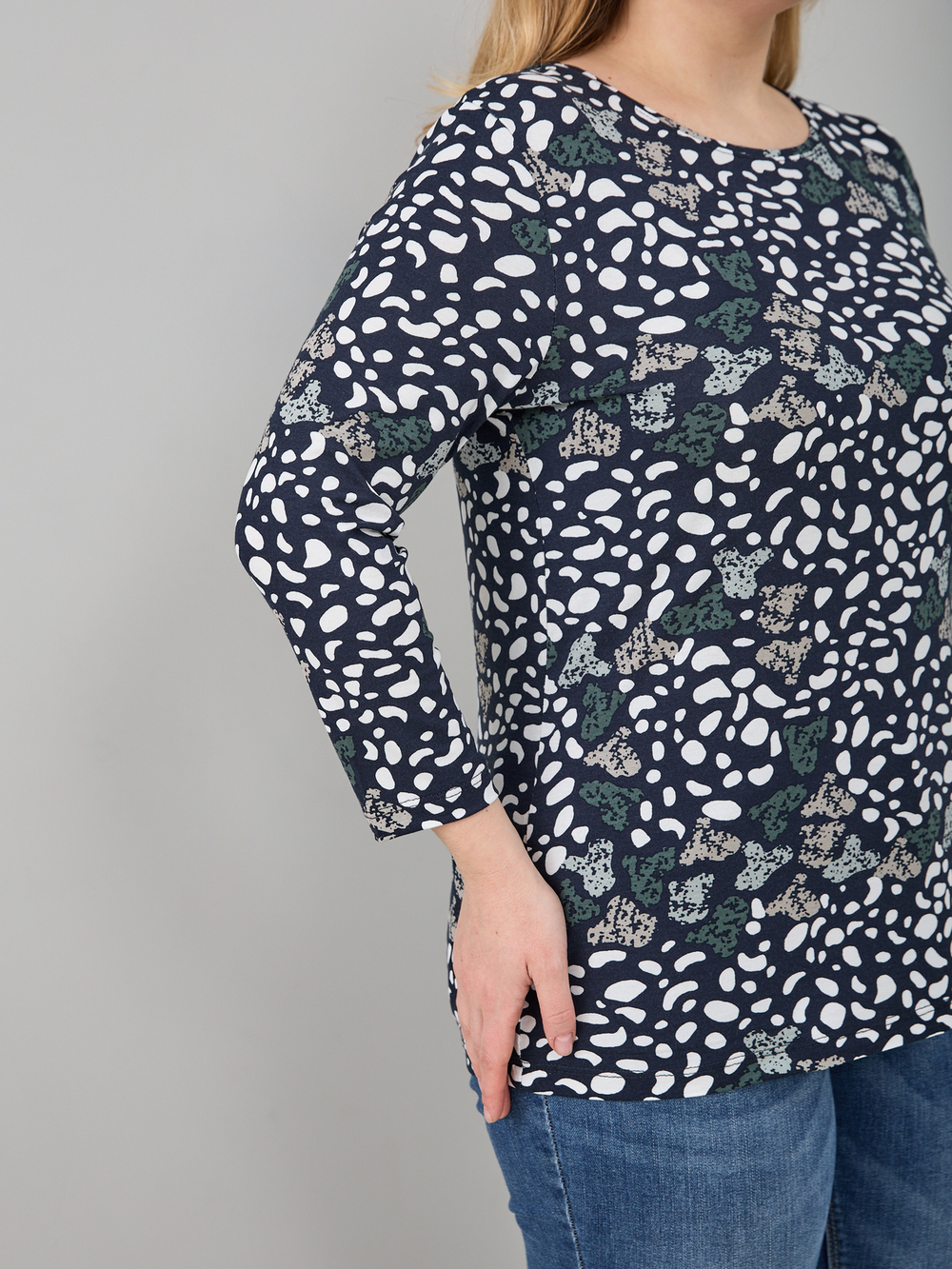 Лонгслив ЛНв-306/темносиний-пятна