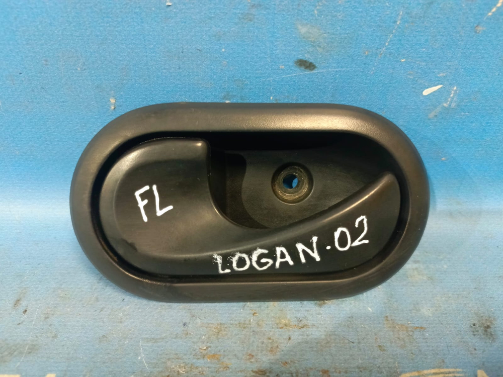 Ручка двери передней левой салонная RENAULT LOGAN 2011