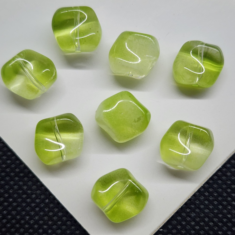 Бусина квадрат, волна, стеклянные, зелёные, салатовые, 10мм, штучно