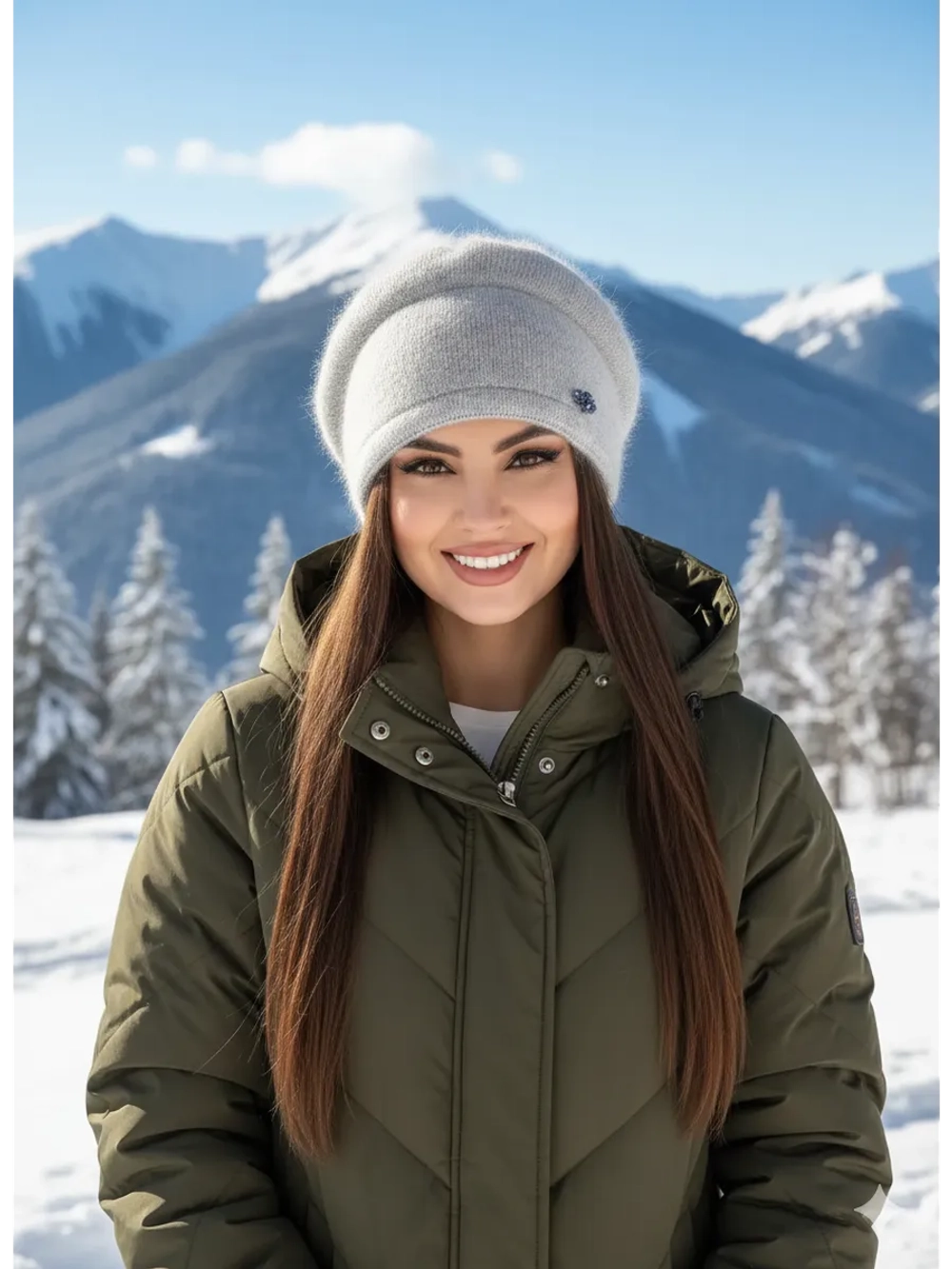 Шапка зимняя вязаная из ангоры тёплая объёмная с брошью