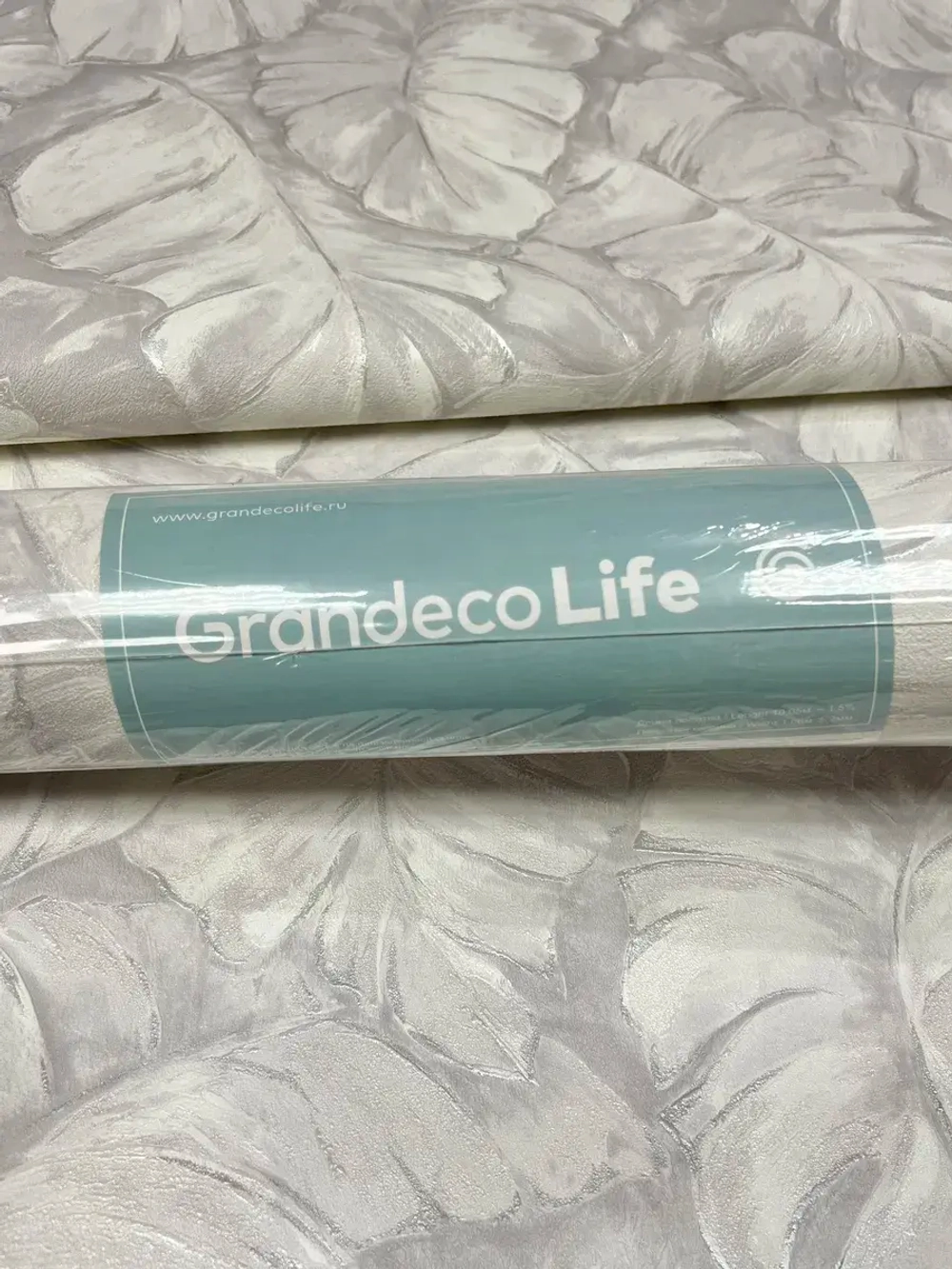 Обои флизелиновые R128125 La Vida Россия