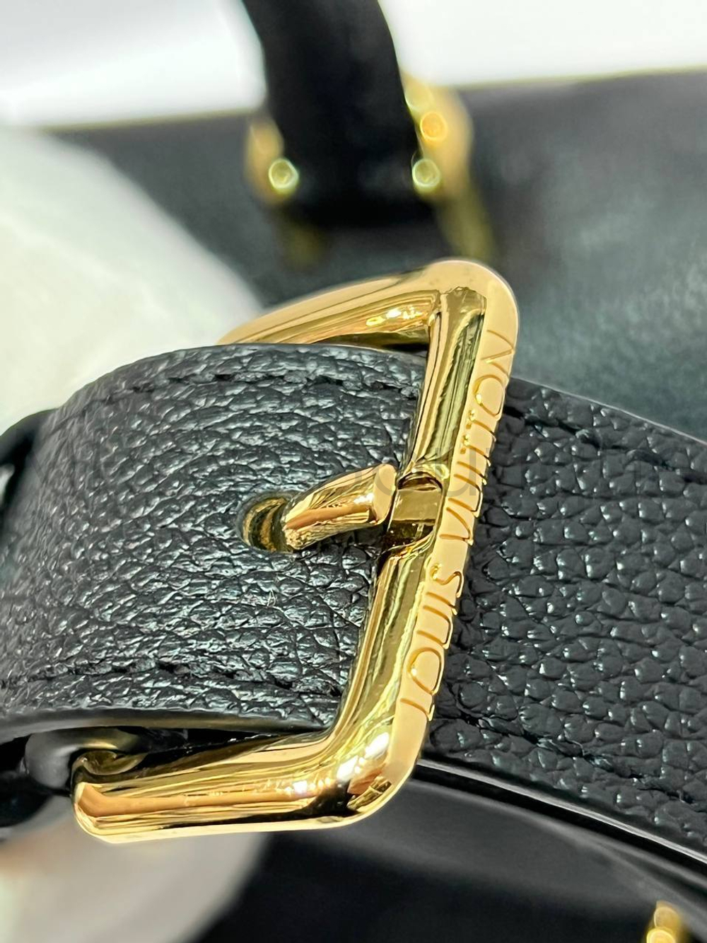 Черная сумка Madeleine Louis Vuitton (Луи Виттон) премиум класса