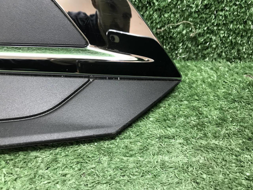 Решетка переднего бампера левая Volvo S90 2 16-20