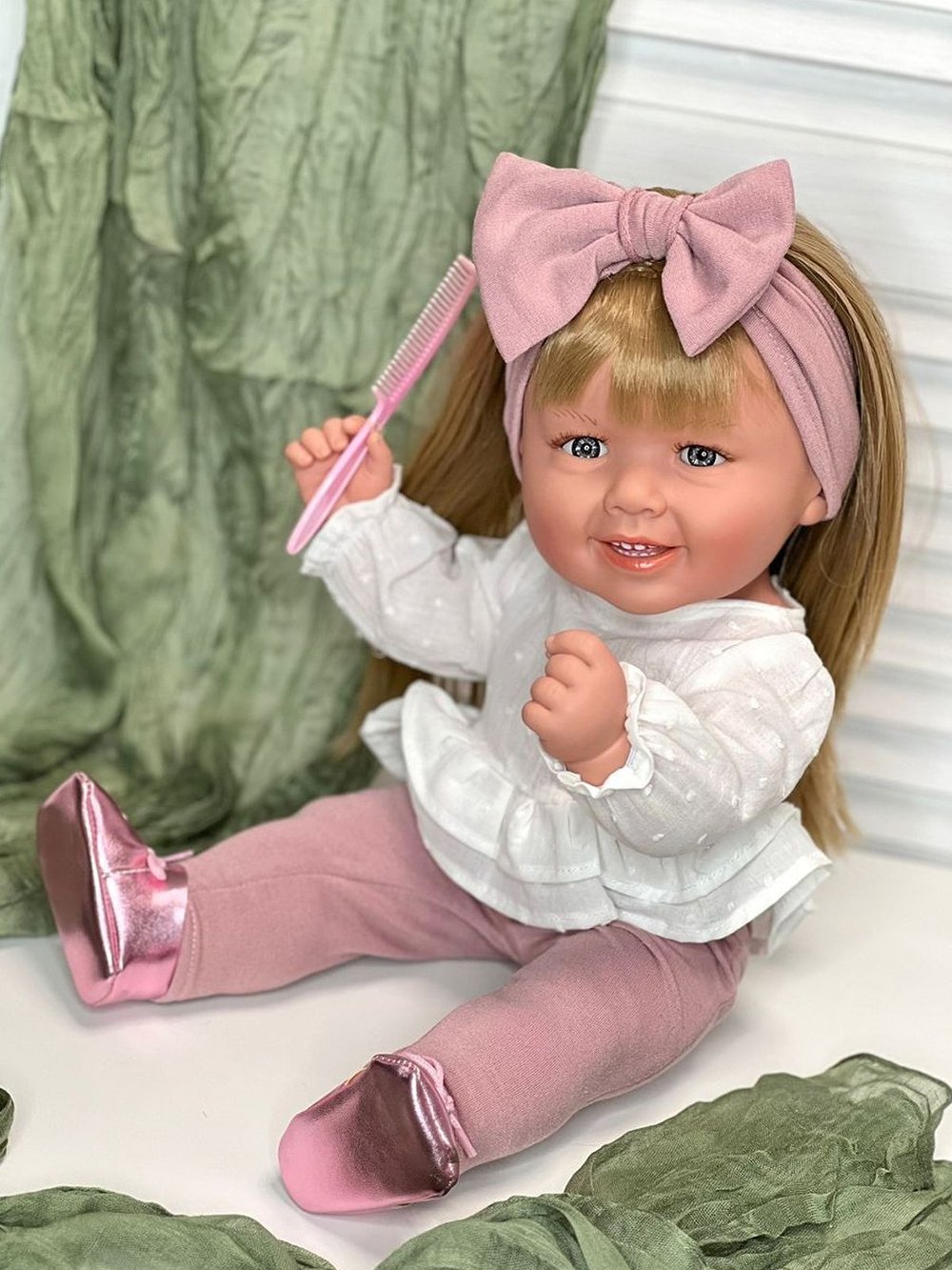 Кукла Manolo Dolls виниловая Diana 47см в пакете (7275)