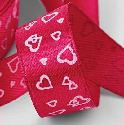 Атласная лента с сердечками 15 мм