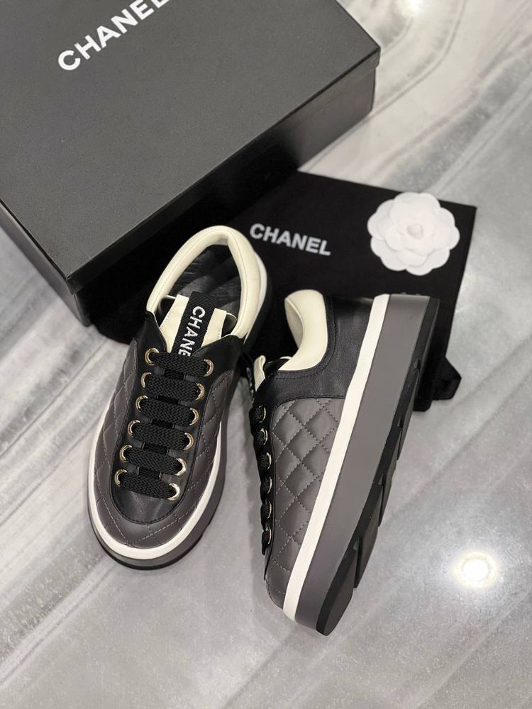Джинсы CHANEL