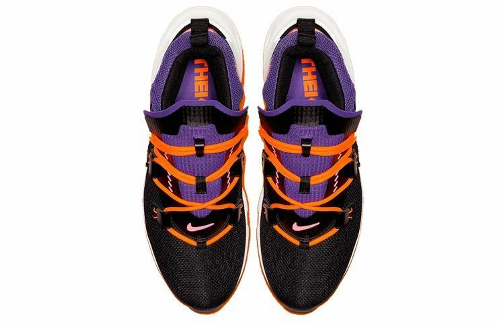 Кроссовки Nike Zoom Moc