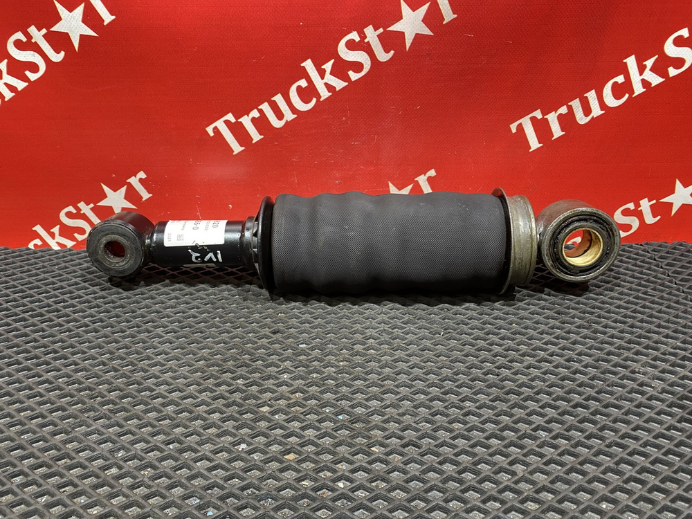 Подушка кабины передняя