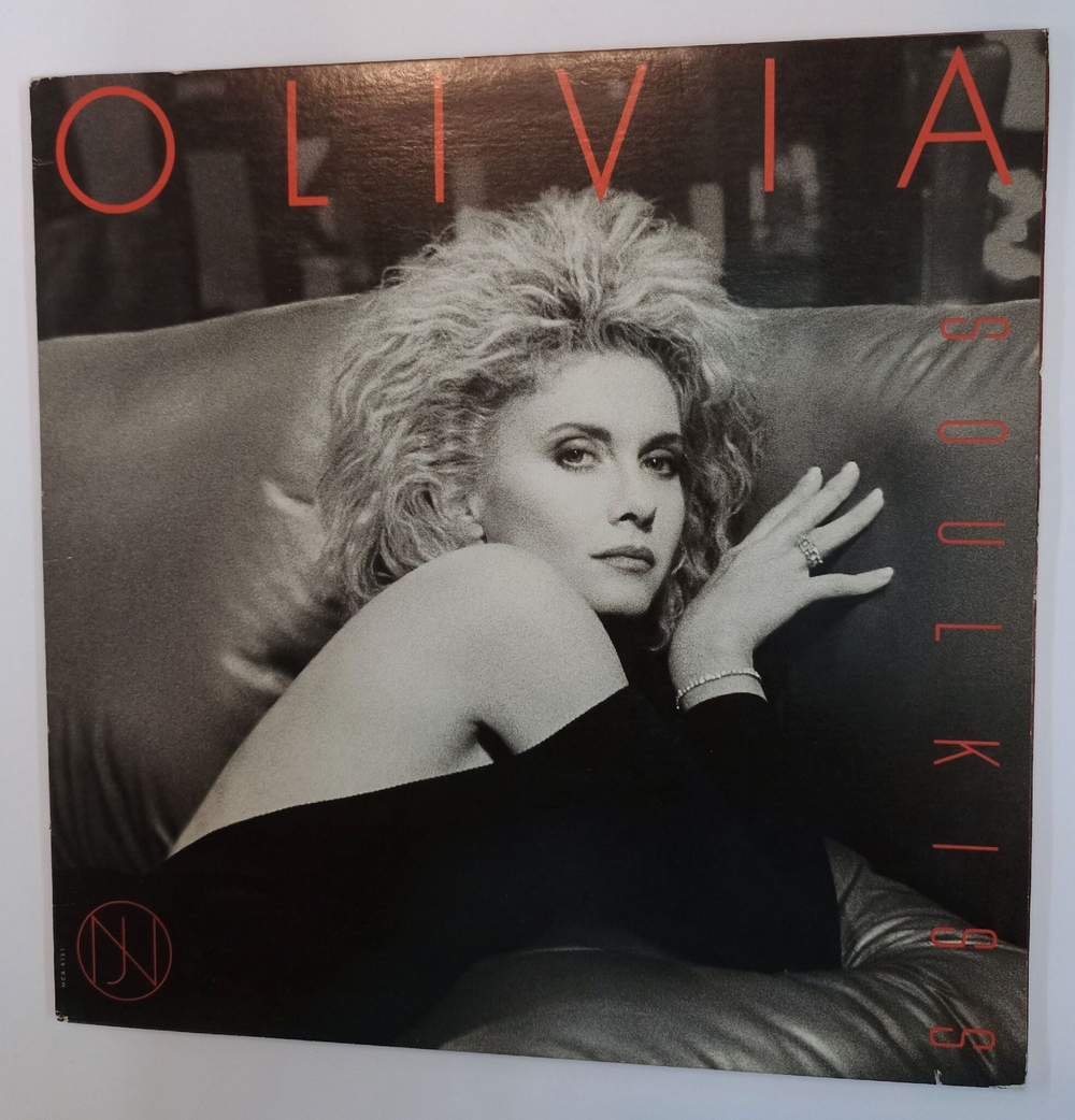 Винтажная виниловая пластинка LP Olivia Soul Kiss (USA 1985)