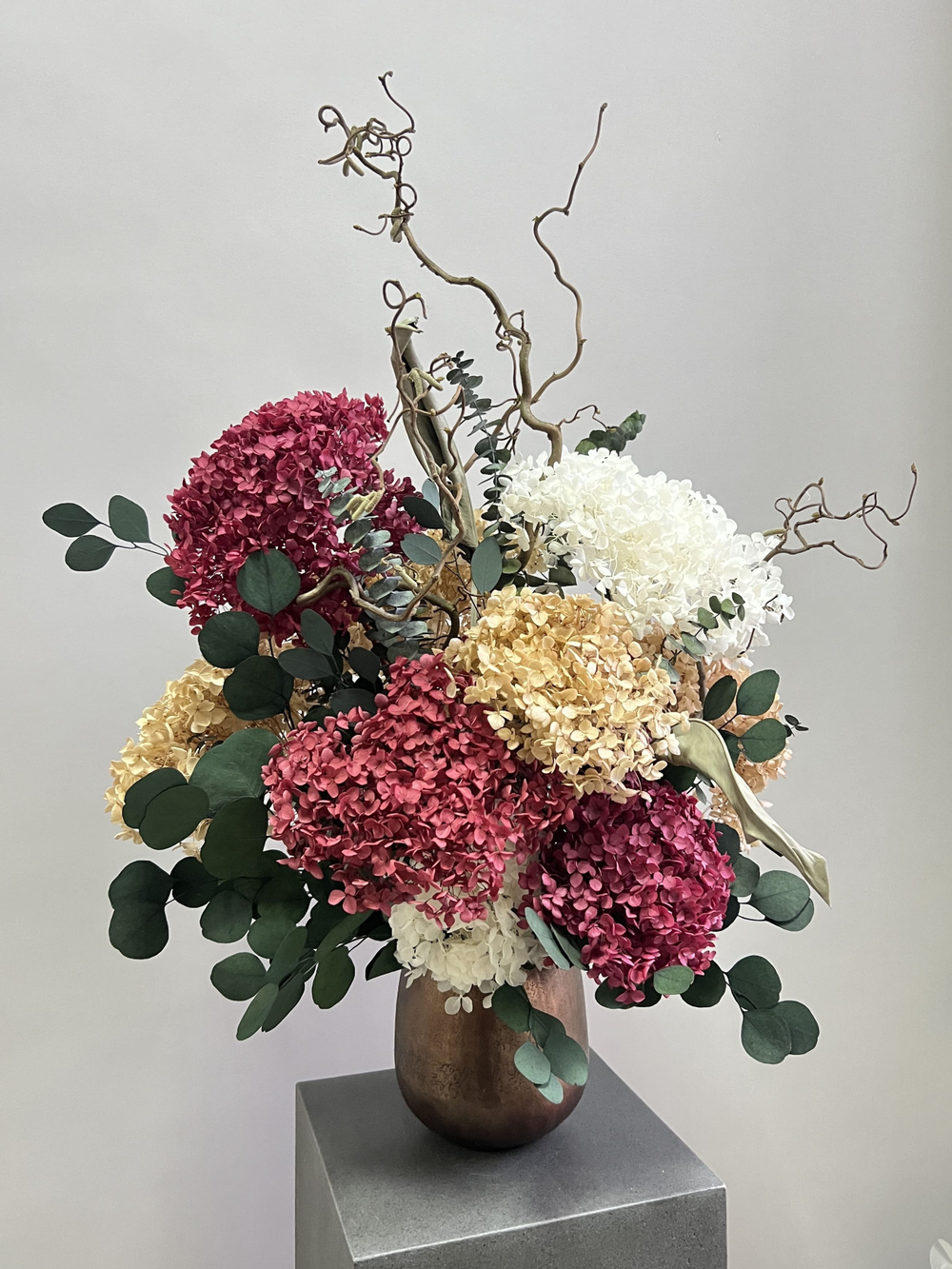 Композиция в кашпо Вега