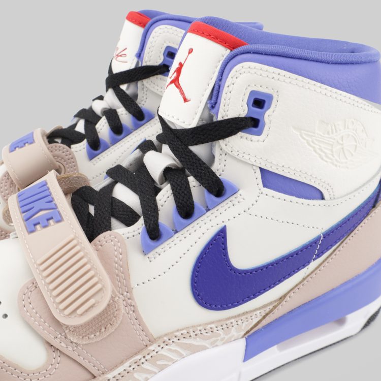 Кроссовки Jordan Legacy 312 Valentine's Day артикул:FD4332-141 - купить в магазине Дайс