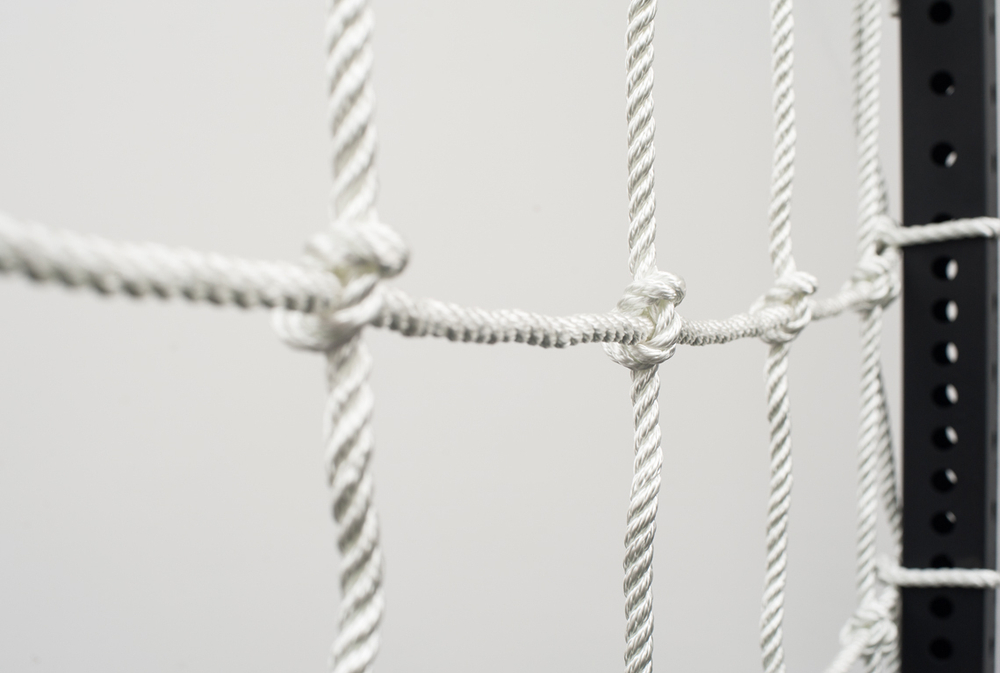 Сетка для лазания 2х1 метра (ячейка 25х25 см, хвосты 40 см по периметру)