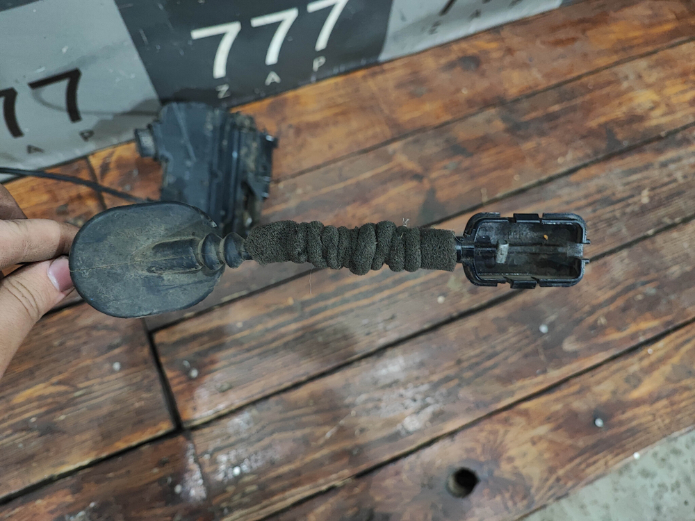 Замок двери задней левой Renault Kaptur 16-нв Б/У Оригинал 805034742R