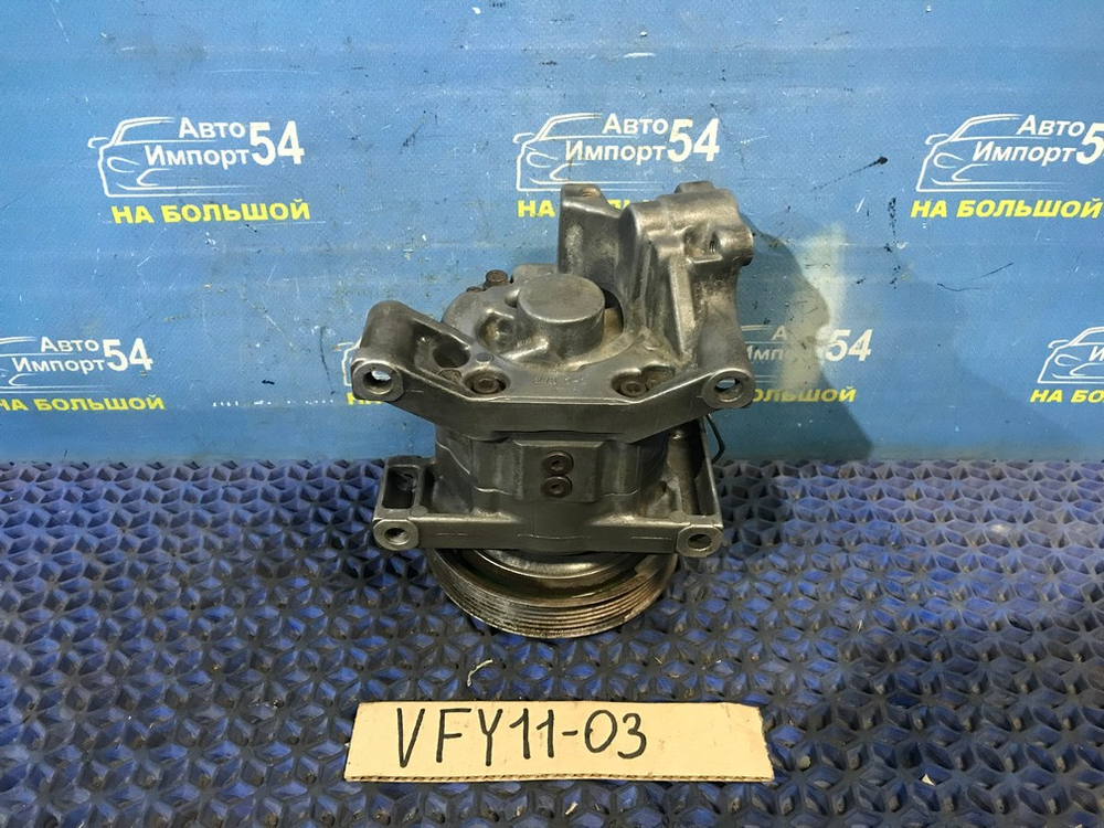 Компрессор кондиционера NISSAN AD 2001