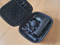Booster Mini в открытом кейсе