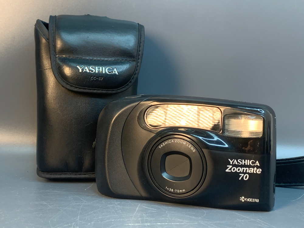 Yashica Zoomate 70