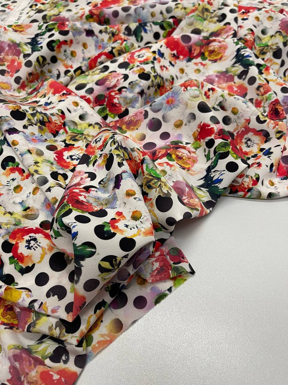 Плательно-блузочный крепдешин с рисунком (Alta Moda, 100%шелк, Белый фон/размытый темный горох и яркие цветы, 135, 80 гр/м2)