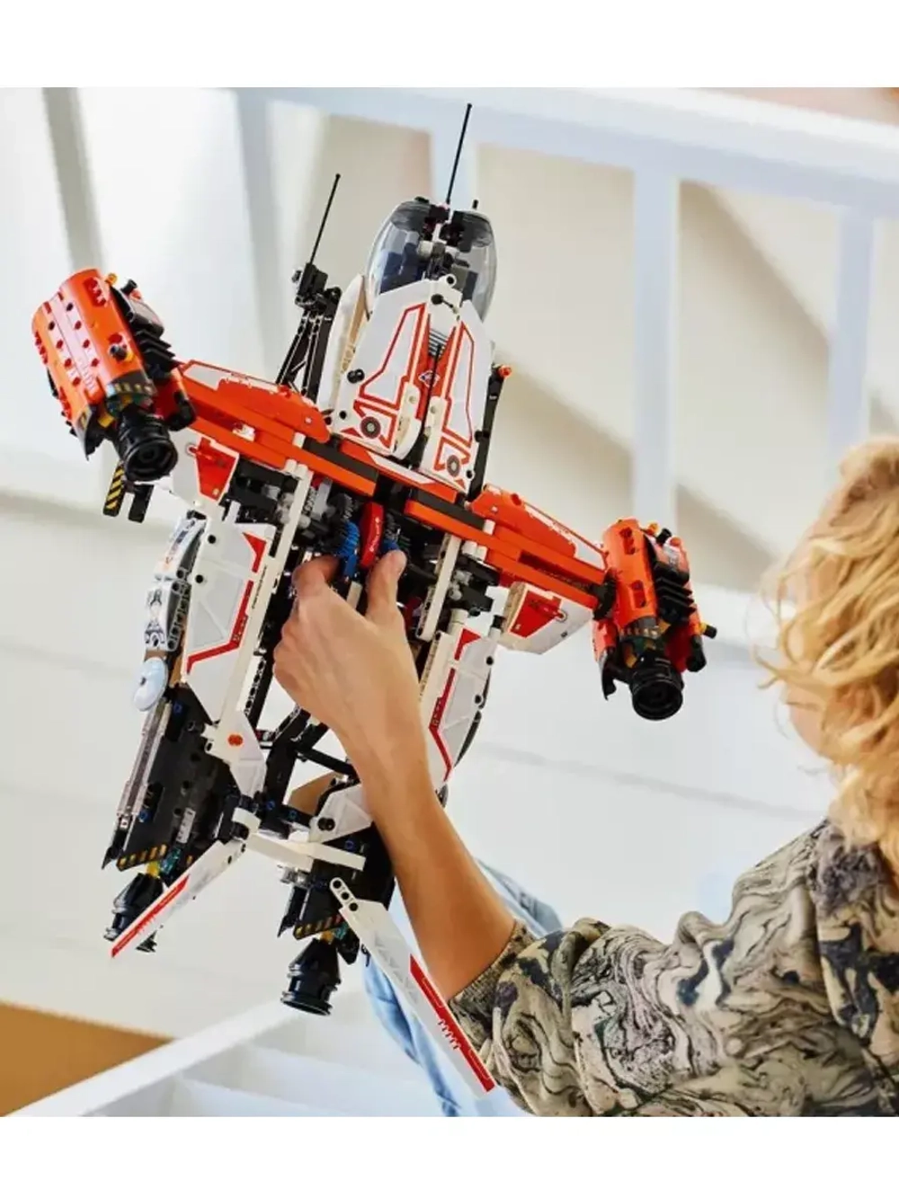 Лего Техник Грузовой космический корабль 42181 Technic