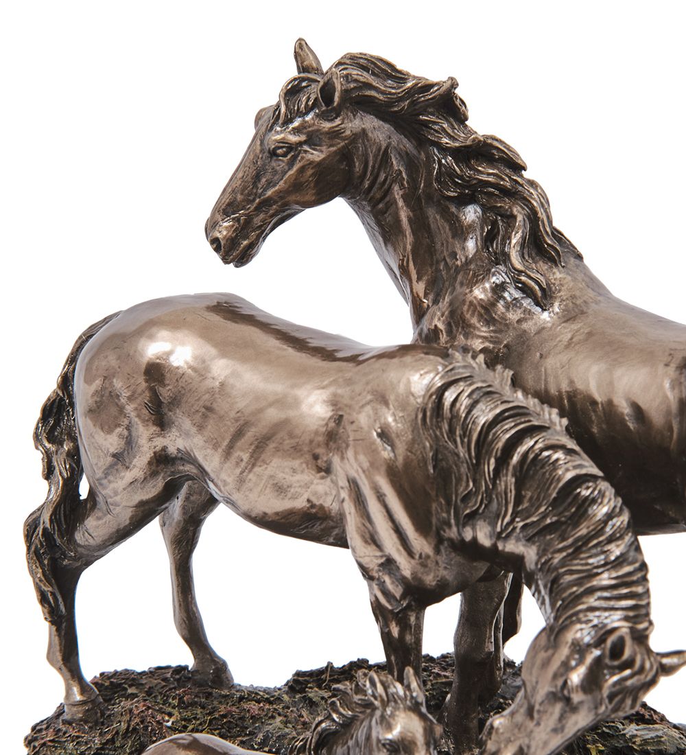Veronese WS-1410 Статуэтка «Семейка лошадей»