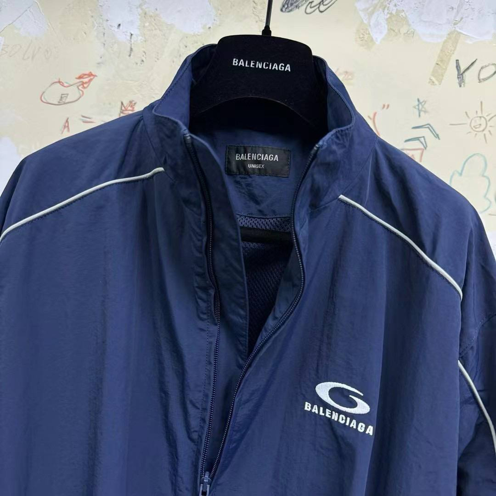 Кофта Balenciaga