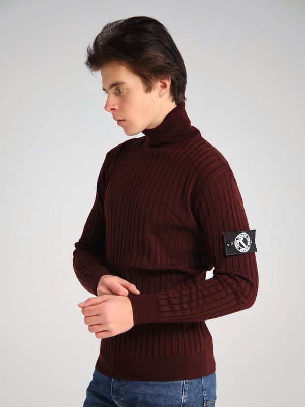 Водолазка с патчем