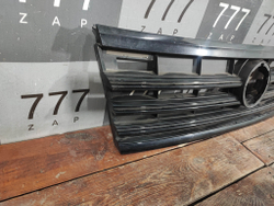 Решетка радиатора Volkswagen Touareg 3 18-нв Б/У Оригинал 760853651JBUS