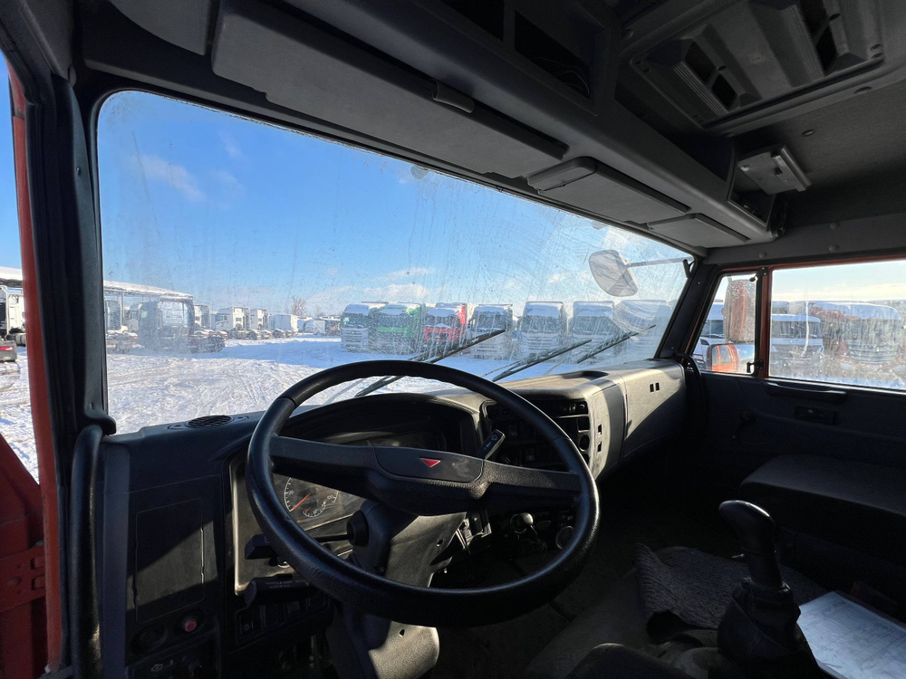 КамАЗ 6520 6x4 Самосвал 6520-3026041-53 (Дизельный, 11,8 л, 400 л.с., МТ)