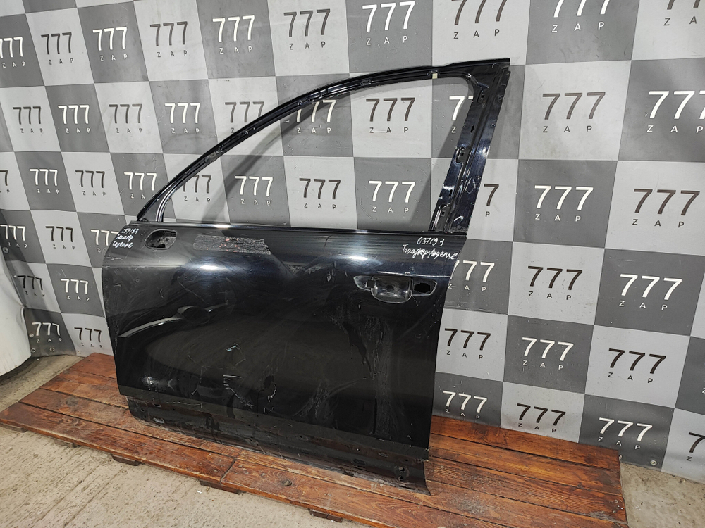 Дверь передняя левая Cayenne 2 / Touareg 2 Б/У Оригинал 7P0831311