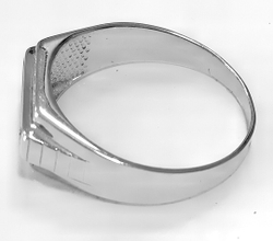 Ювелирное кольцо,серебро,оникс