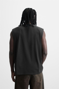 ZARA ФУТБОЛКА С ПРИНТАМИ ИЗ ТКАНИ С ЭФФЕКТОМ ПОТЕРТОСТИ, АНТРАЦИТОВО-СЕРЫЙ