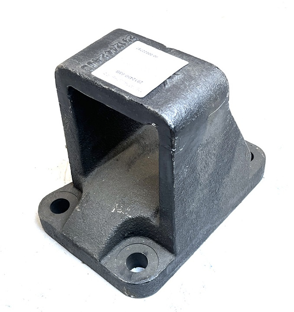 Кронштейн скольжения задней рессоры J6 (прав) Е5 2912442-65B