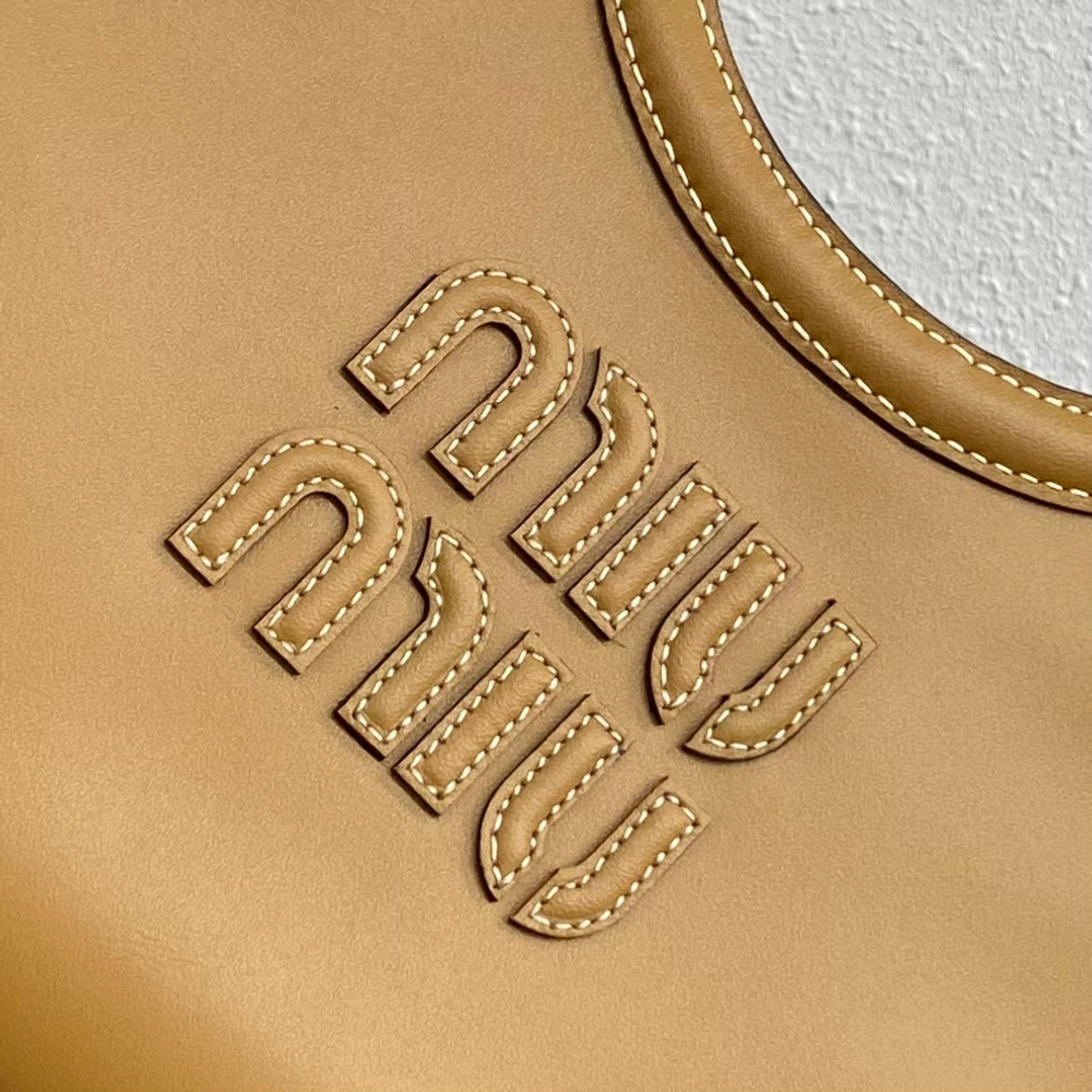 Miu Miu IVY Bag 23 cm