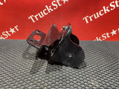 Кронштейн торсиона правый 2024г